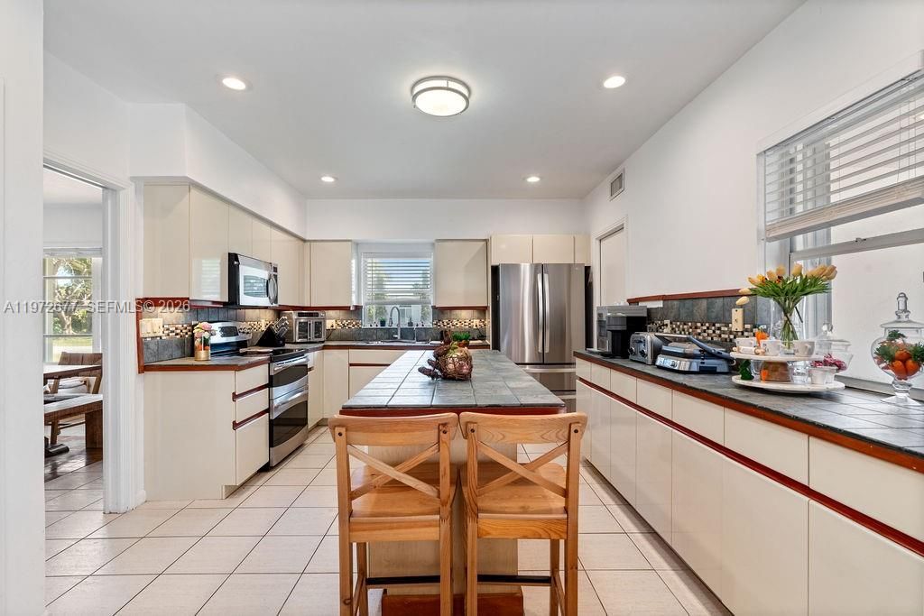 13780 SW 73rd Ct, Palmetto Bay, FL 33158 Photo