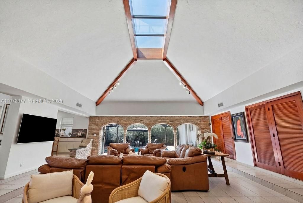 13780 SW 73rd Ct, Palmetto Bay, FL 33158 Photo