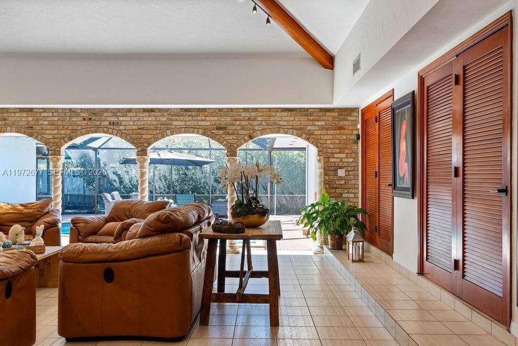 13780 SW 73rd Ct, Palmetto Bay, FL 33158 Photo