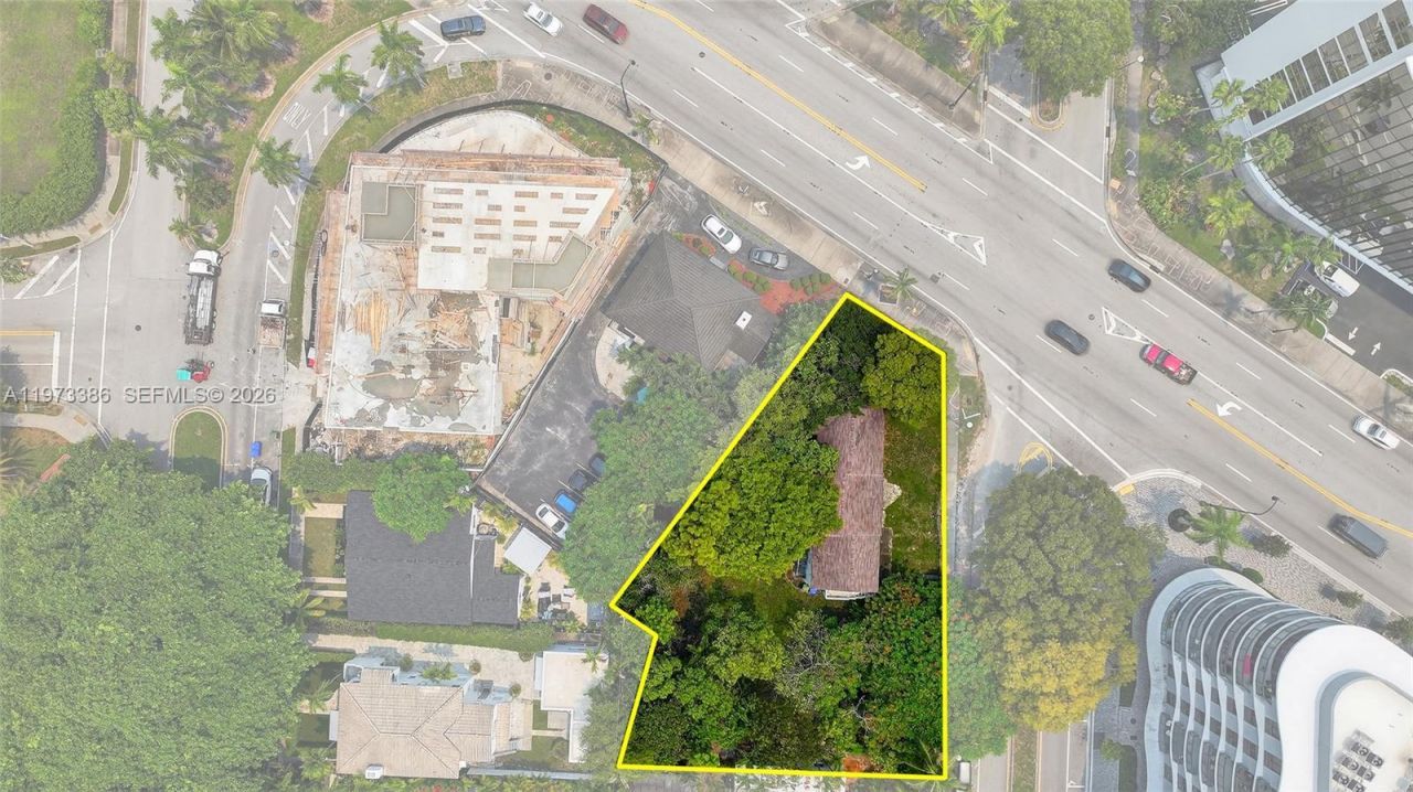 5800 Biscayne Blvd, Miami, FL 33137 Photo