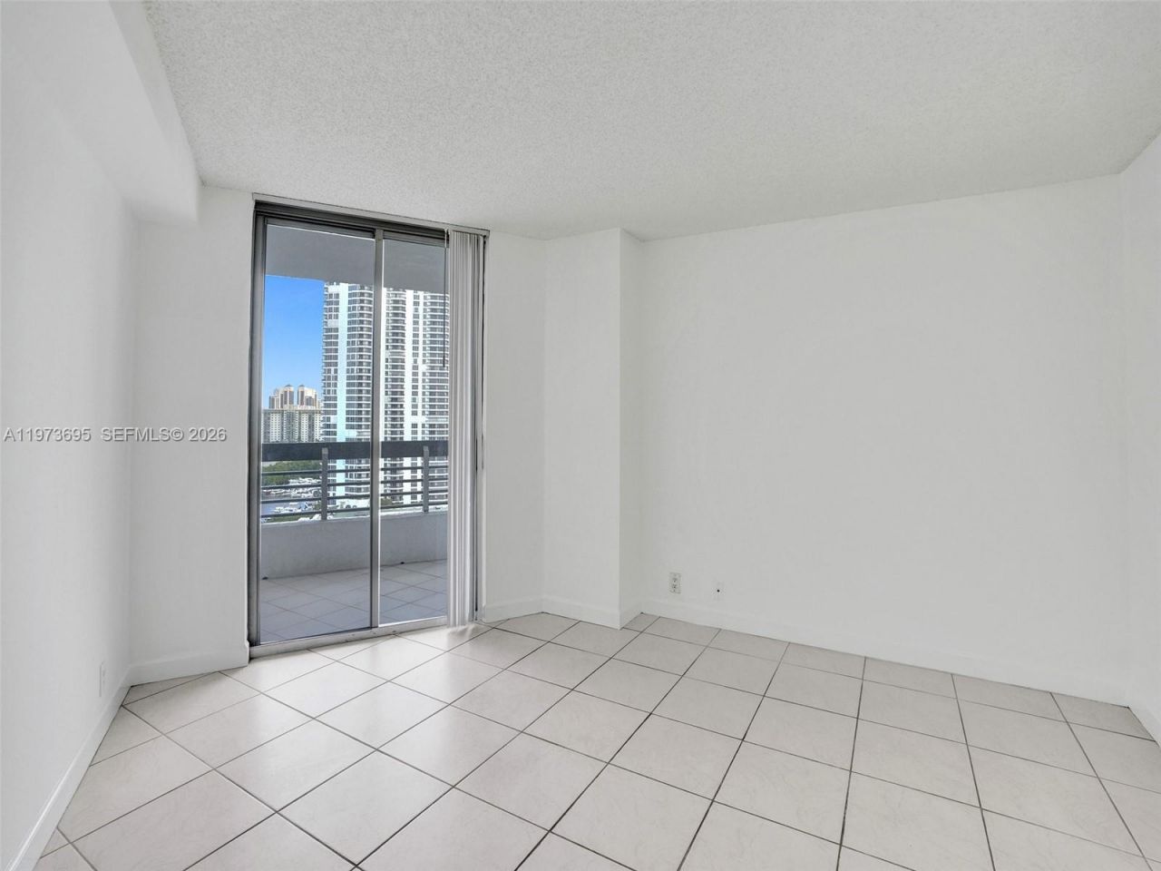 3400 192nd St , Unit 1811, Aventura, FL 33180 Photo