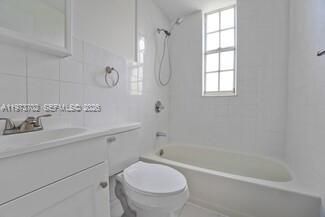 1051 Meridian Ave, Unit 1I, Miami Beach, FL 33139 Photo