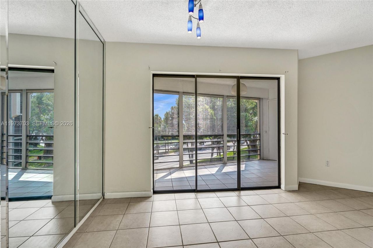 6655 W Broward Blvd, Unit 309, Plantation, FL 33317 Photo