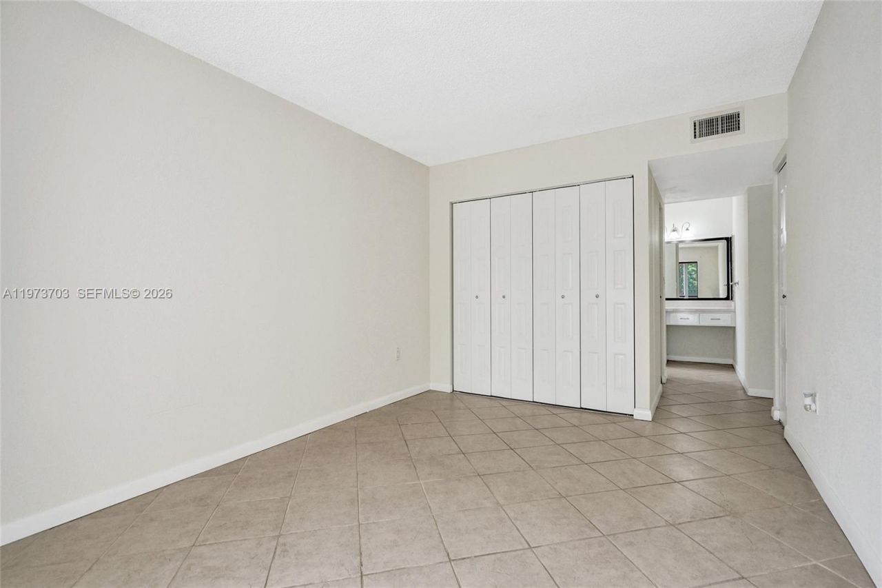 6655 W Broward Blvd, Unit 309, Plantation, FL 33317 Photo