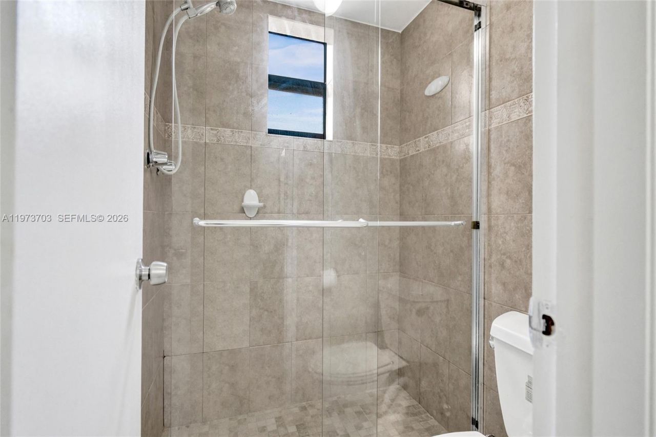 6655 W Broward Blvd, Unit 309, Plantation, FL 33317 Photo