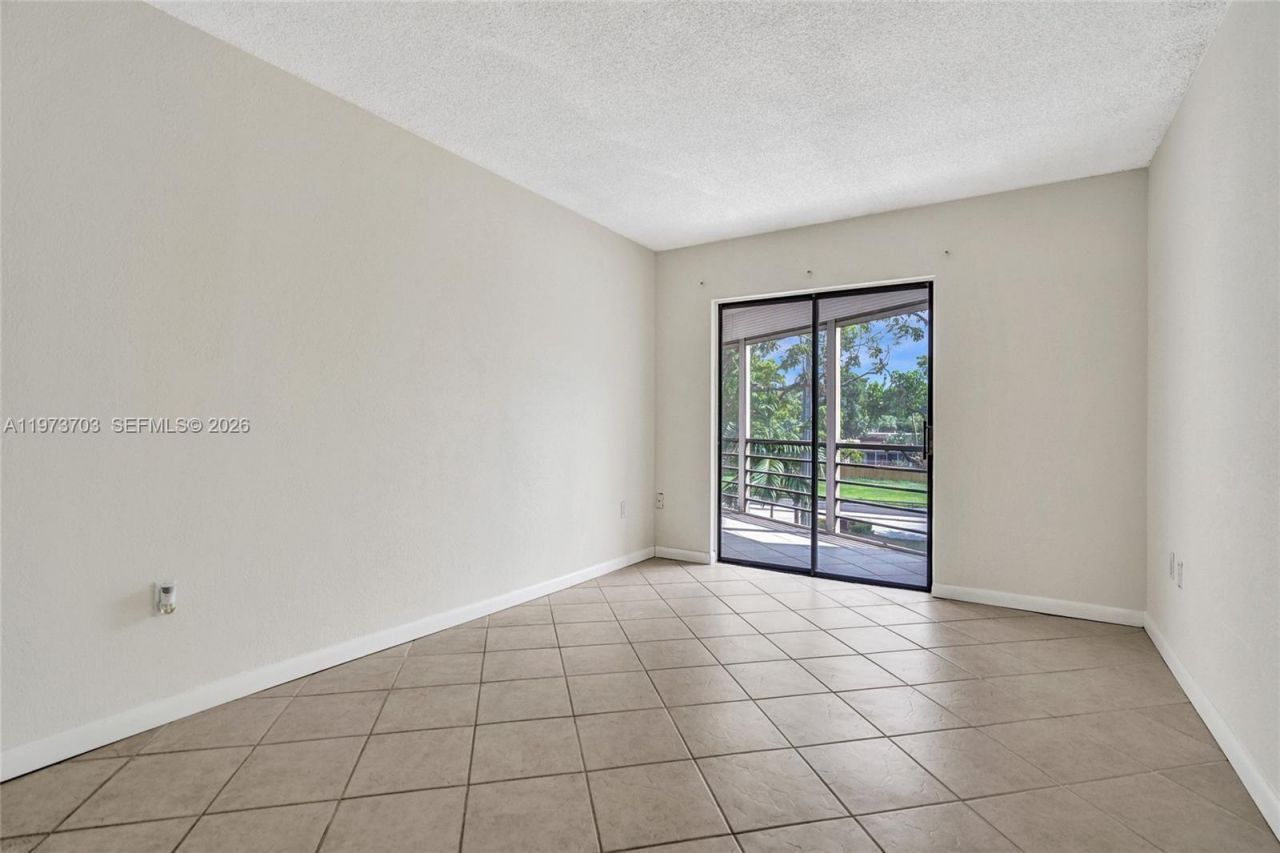6655 W Broward Blvd, Unit 309, Plantation, FL 33317 Photo