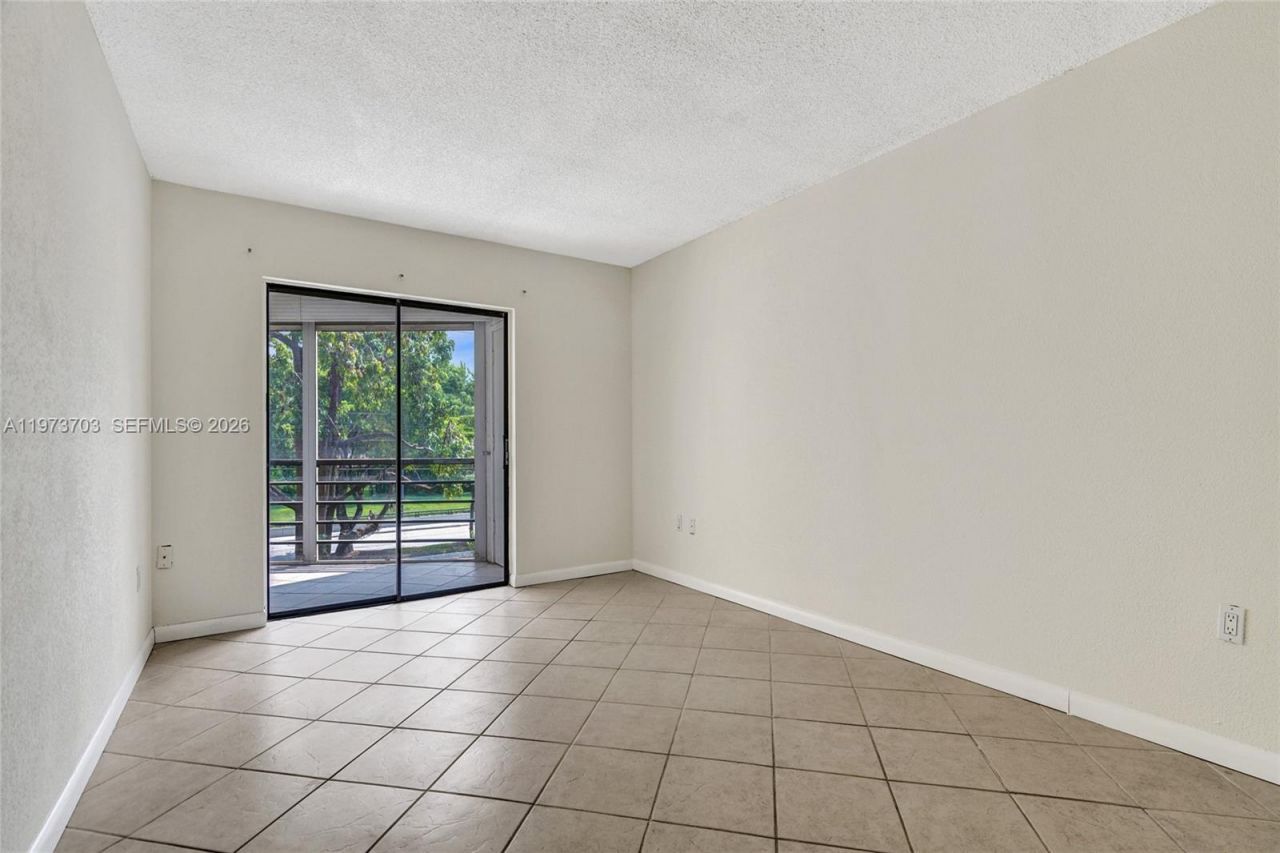 6655 W Broward Blvd, Unit 309, Plantation, FL 33317 Photo