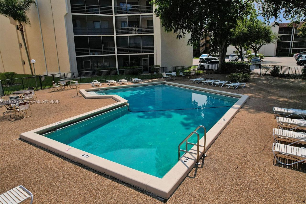 6655 W Broward Blvd, Unit 309, Plantation, FL 33317 Photo