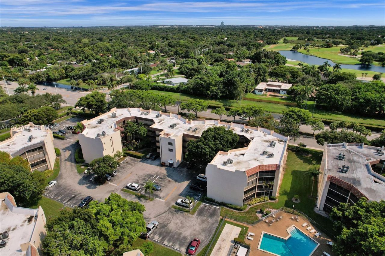 6655 W Broward Blvd, Unit 309, Plantation, FL 33317 Photo