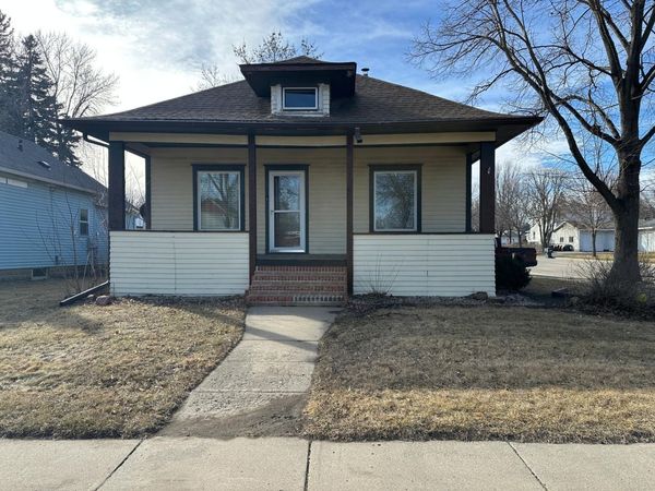 631 N Cedar Street, Luverne, MN 56156