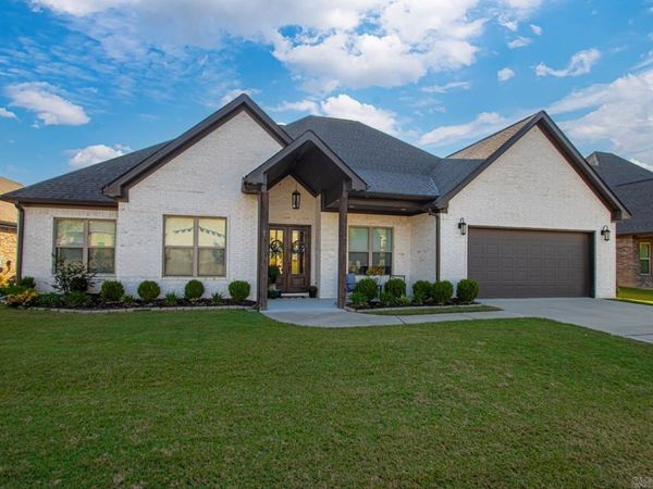 7730 S SHORELINE Boulevard, Benton, AR 72019