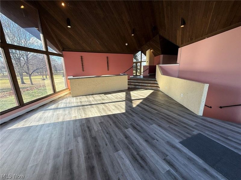 10804 Wilkshire Boulevard NE, Bolivar, OH 44612 Photo 3