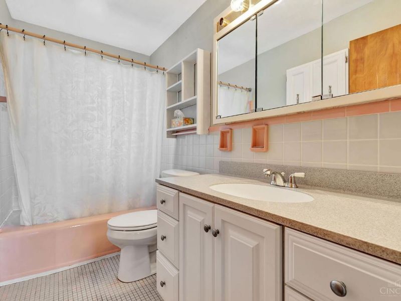 712 Libbejo Drive, Delhi Twp, OH 45233 Photo 13