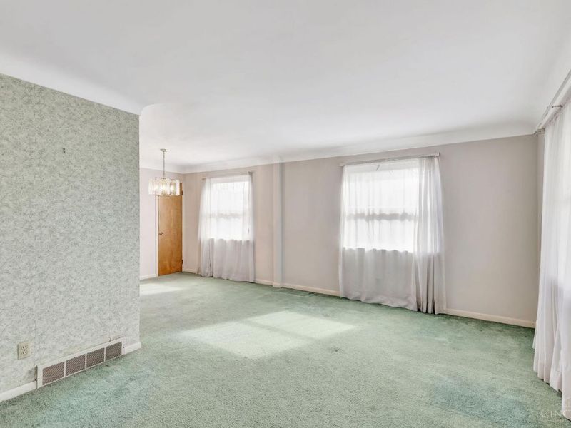 712 Libbejo Drive, Delhi Twp, OH 45233 Photo 3