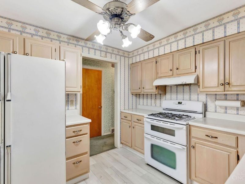 712 Libbejo Drive, Delhi Twp, OH 45233 Photo 9