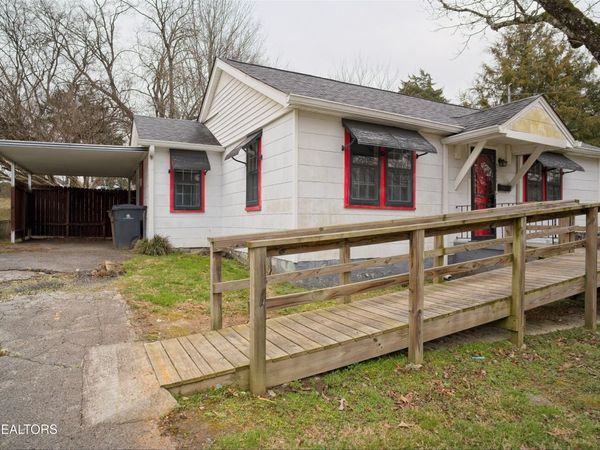 5924 Grove Drive, Knoxville, TN 37918