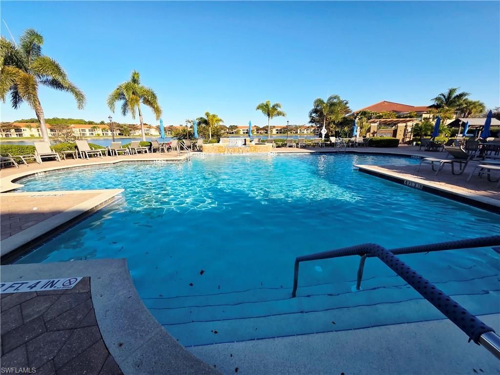 6775 Huntington Lakes Cir, Unit 202, Naples, FL 34119 Photo