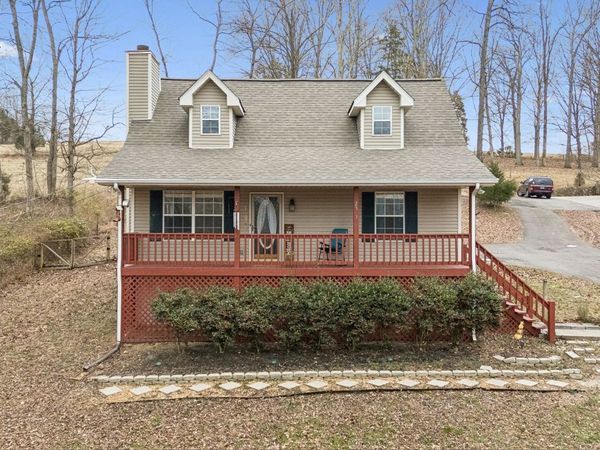 2563 Distillery Rd , Greenbrier, TN 37073