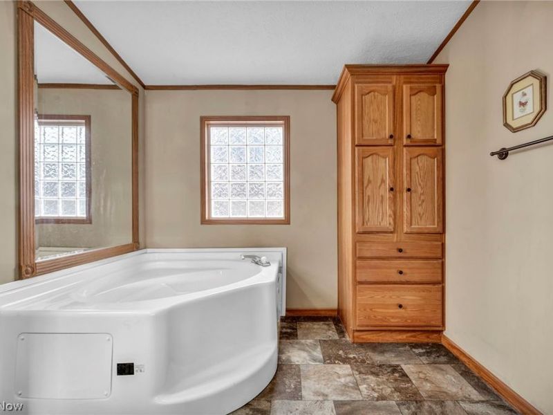 378 Pin Oak, Elyria, OH 44035 Photo 31