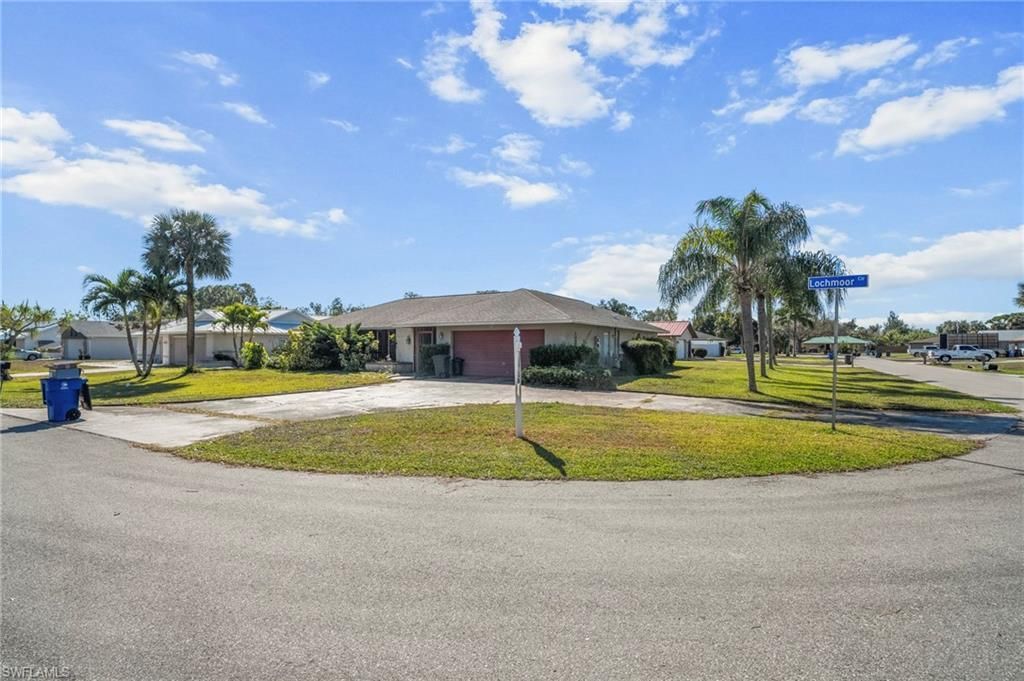 2172 Lochmoor Cir , North Fort Myers, FL 33903 Photo