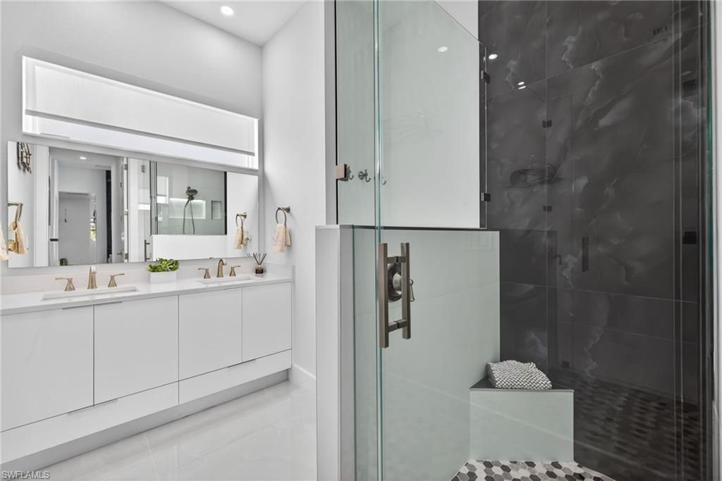 523 SW 23rd St, Cape Coral, FL 33991 Photo