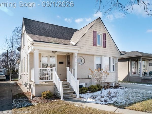 22326 Rosedale Street, St. Clair Shores, MI 48080