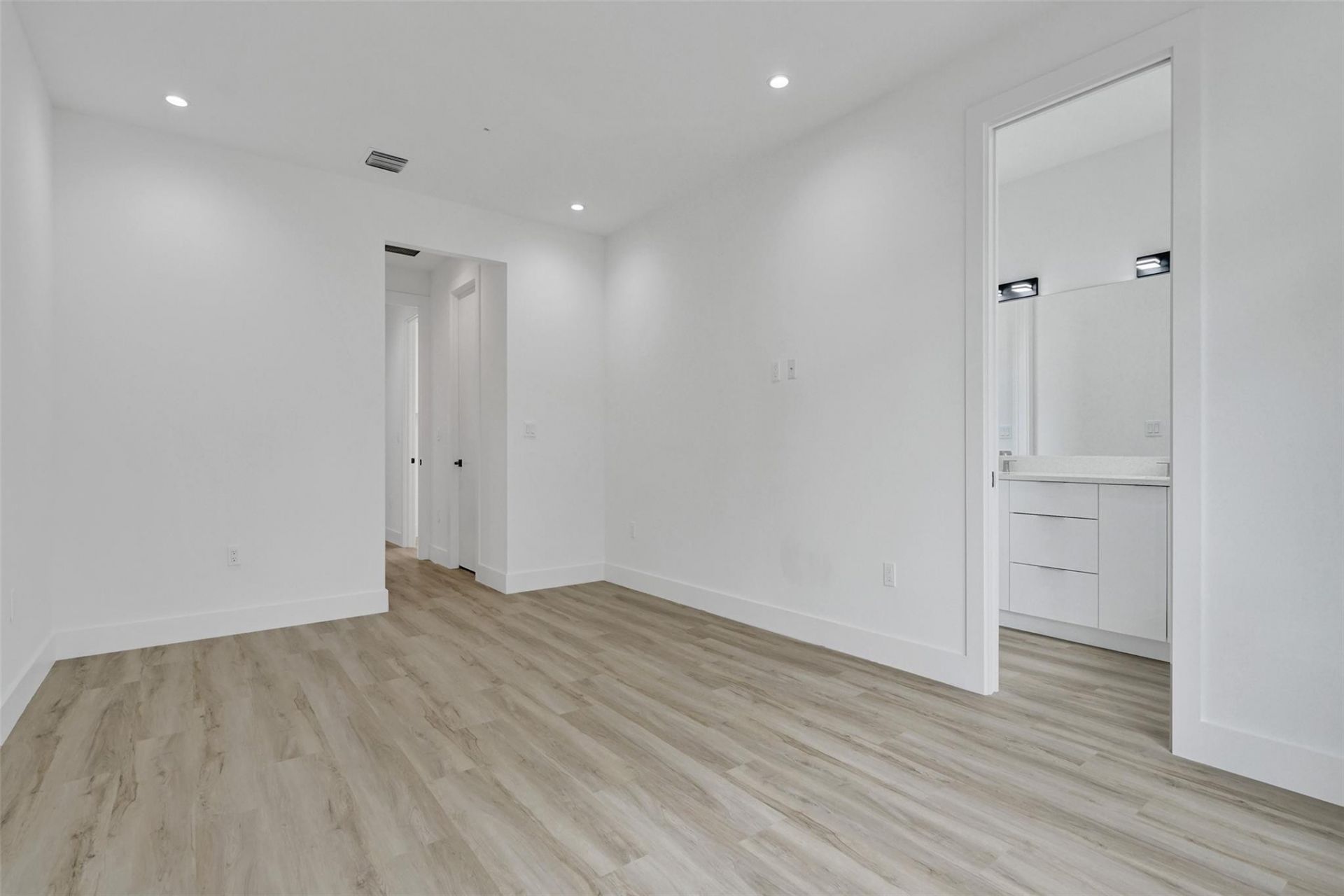 606 SW 7th Ave, Fort Lauderdale, FL 33315 Photo