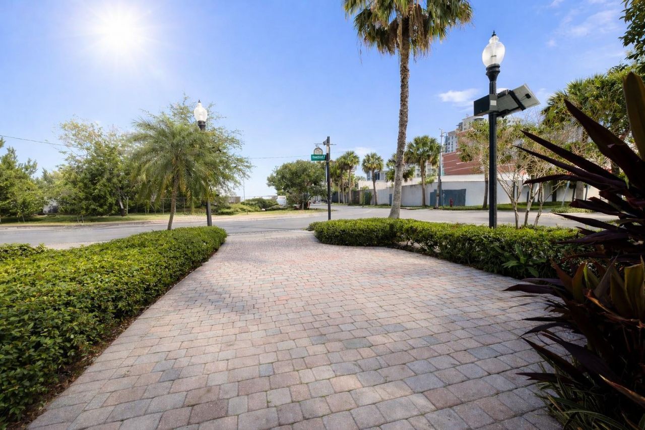 701 NW 1st Ave, Fort Lauderdale, FL 33311 Photo