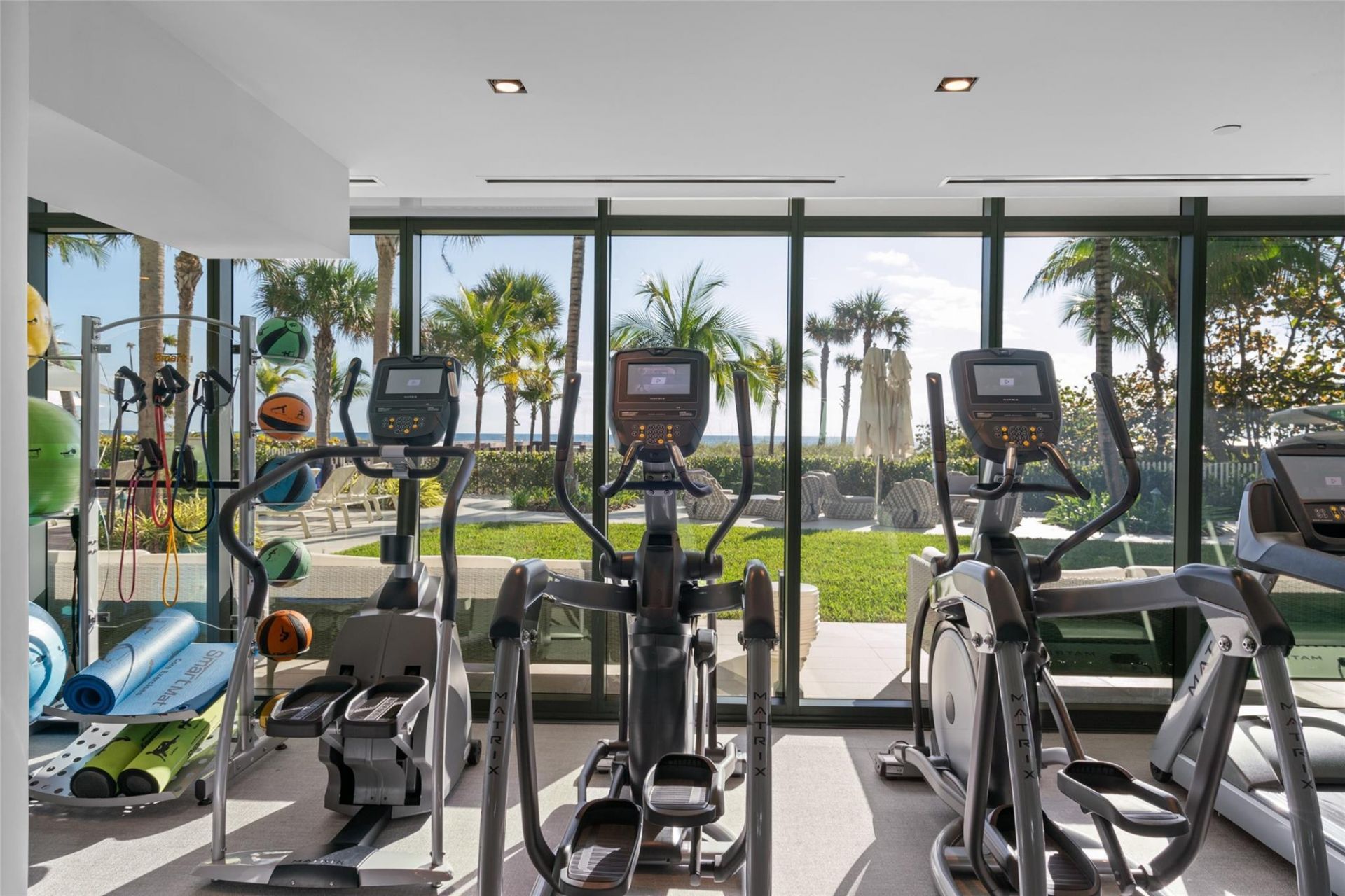 730 N Ocean Boulevard, Unit 1502, Pompano Beach, FL 33062 Photo