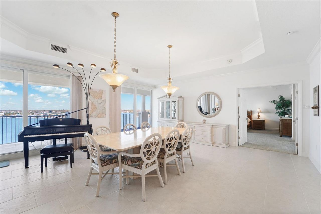 17735 Gulf Boulevard, Unit 702, Redington Shores, FL 33708 Photo