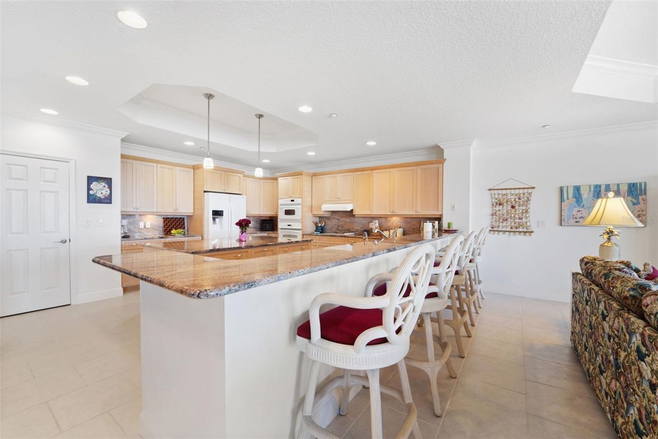 17735 Gulf Boulevard, Unit 702, Redington Shores, FL 33708 Photo