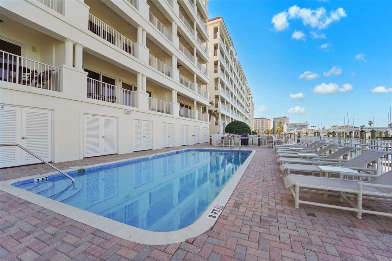 17735 Gulf Boulevard, Unit 702, Redington Shores, FL 33708 Photo