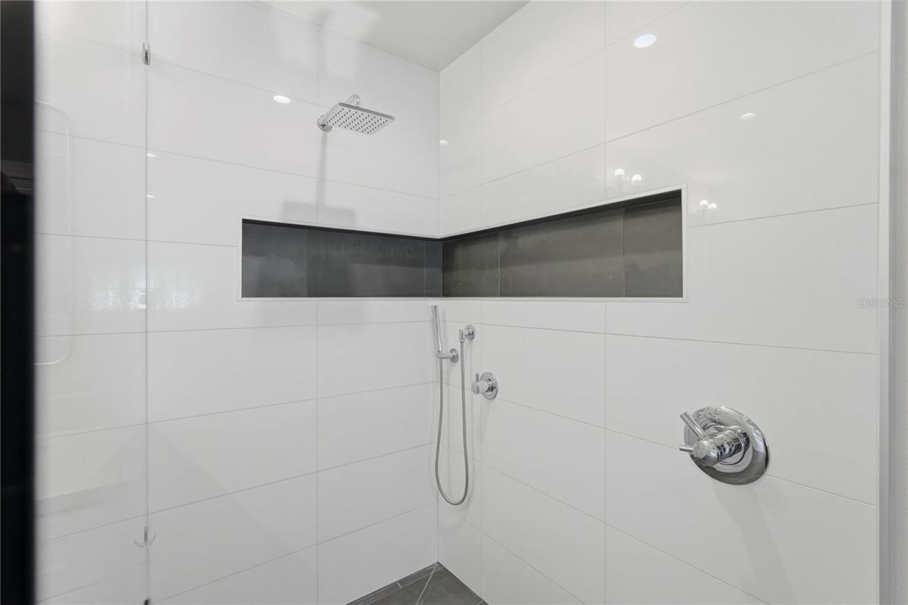 845 Snell Isle Boulevard Ne, Saint Petersburg, FL 33704 Photo