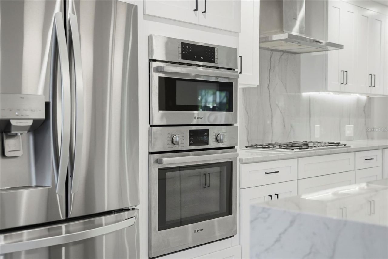 845 Snell Isle Boulevard Ne, Saint Petersburg, FL 33704 Photo