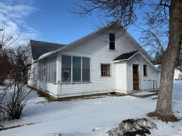 203 Jefferson Avenue, Pine River, MN 56474