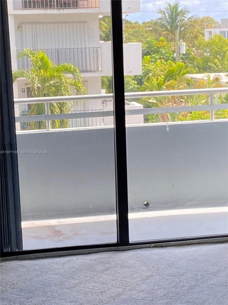 8201 Byron Ave, Unit 405, Miami Beach, FL 33141 Photo