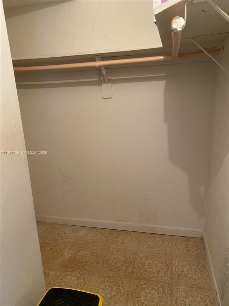 8201 Byron Ave, Unit 405, Miami Beach, FL 33141 Photo