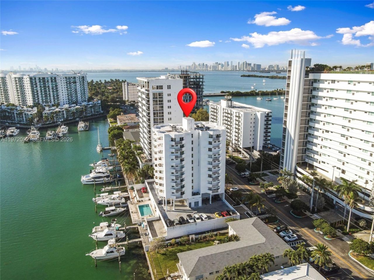 7933 West Dr , Unit 819, North Bay Village, FL 33141 Photo