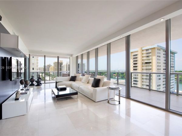 5875 Collins Ave , Unit 1008, Miami Beach, FL 33140