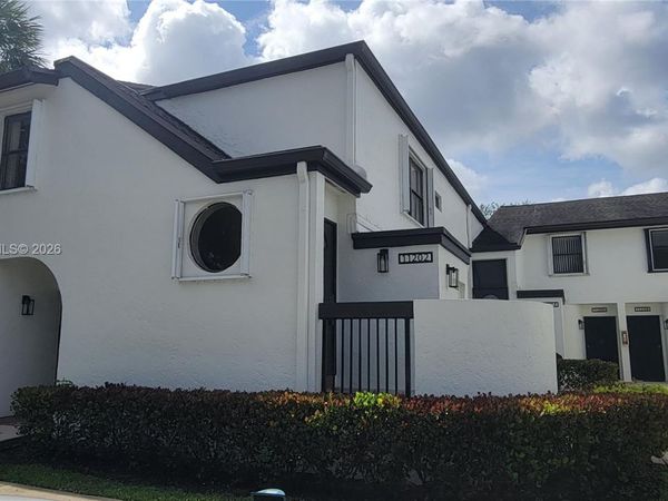 11202 Taft St, Unit 11202, Pembroke Pines, FL 33026