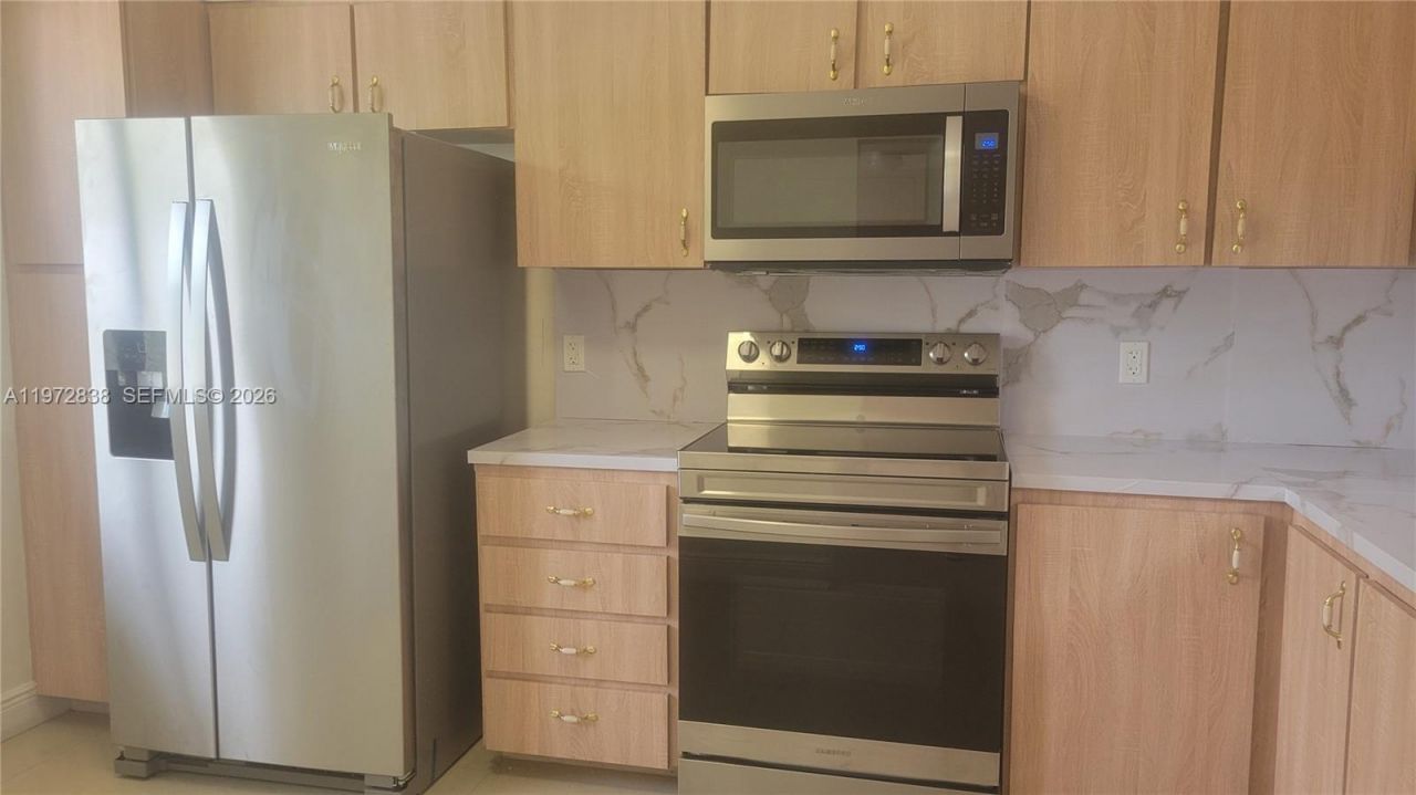 11202 Taft St, Unit 11202, Pembroke Pines, FL 33026 Photo