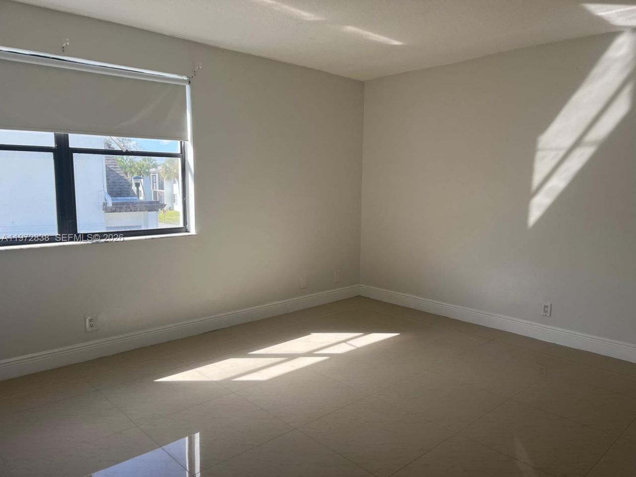 11202 Taft St, Unit 11202, Pembroke Pines, FL 33026 Photo