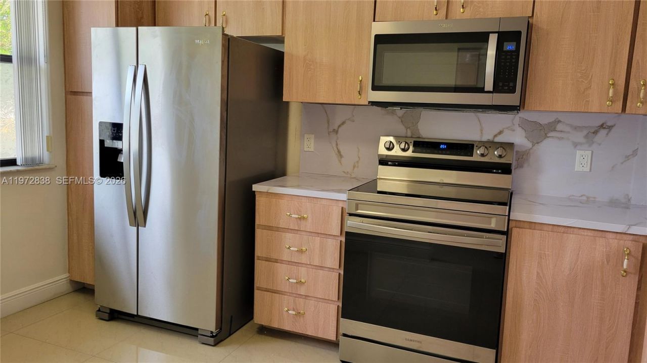 11202 Taft St, Unit 11202, Pembroke Pines, FL 33026 Photo