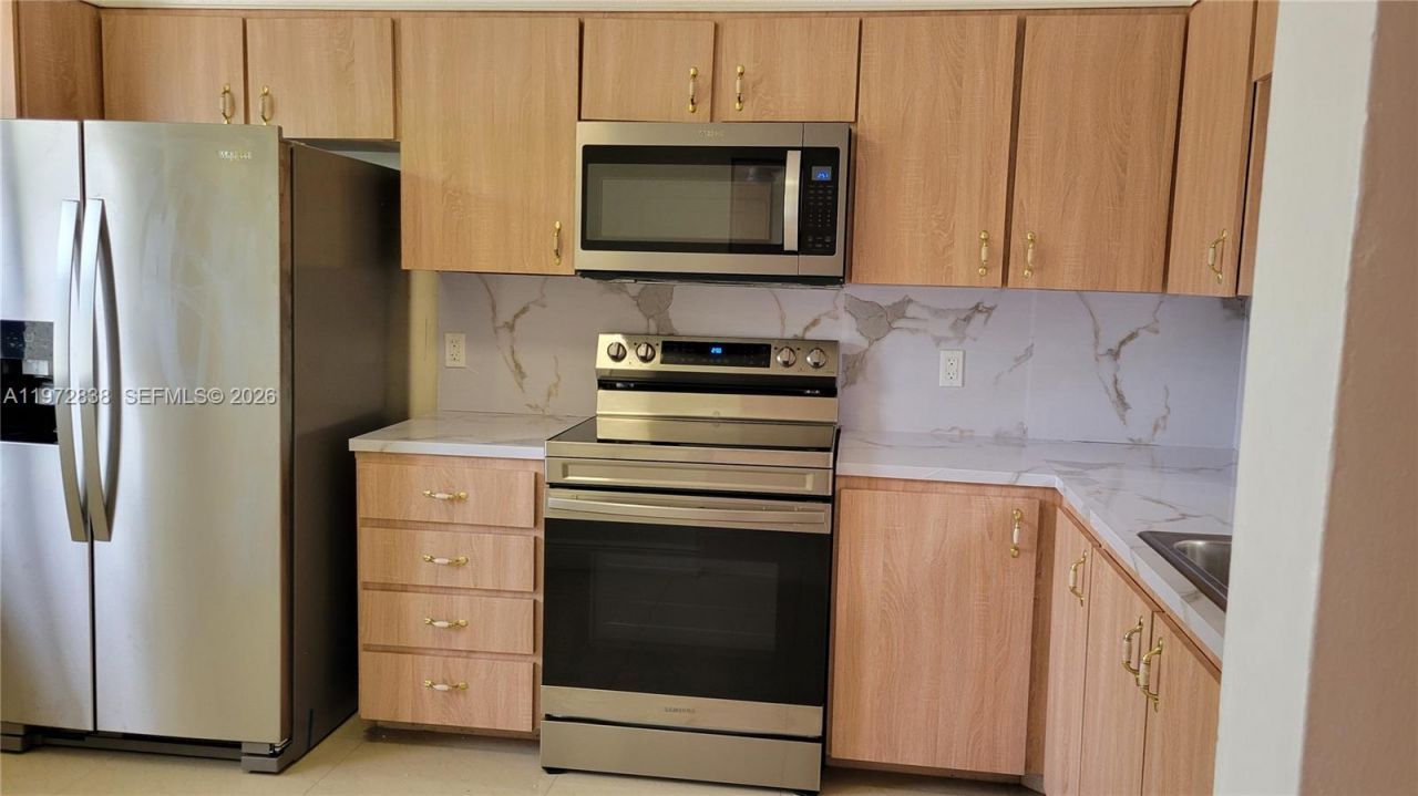 11202 Taft St, Unit 11202, Pembroke Pines, FL 33026 Photo