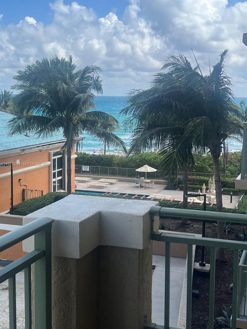 2080 S Ocean Dr, Unit 308, Hallandale Beach, FL 33009 Photo