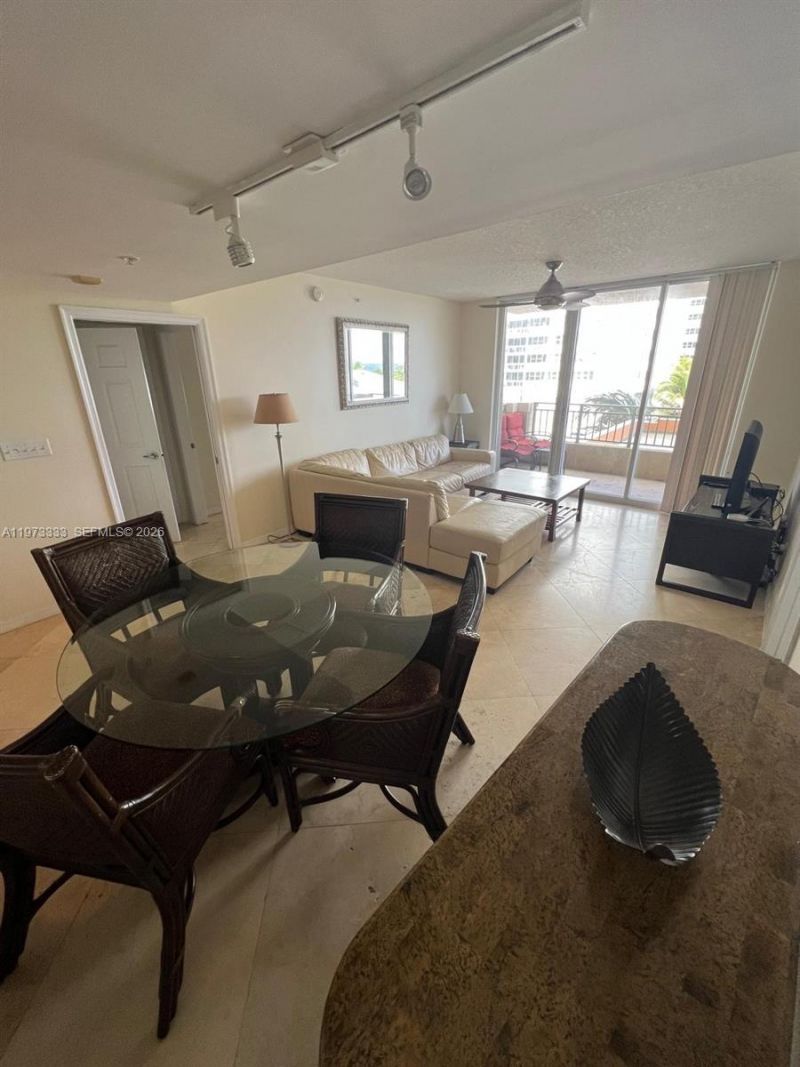 2080 S Ocean Dr, Unit 308, Hallandale Beach, FL 33009 Photo