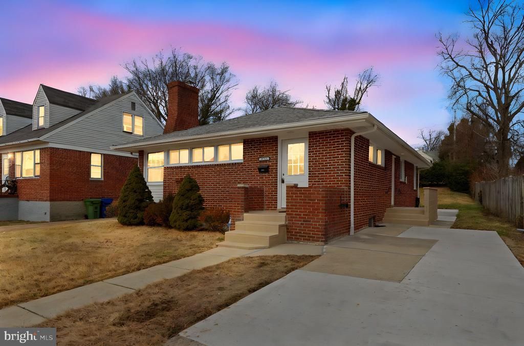 3214 Woodring Avenue, Baltimore, MD 21234 Main Photo