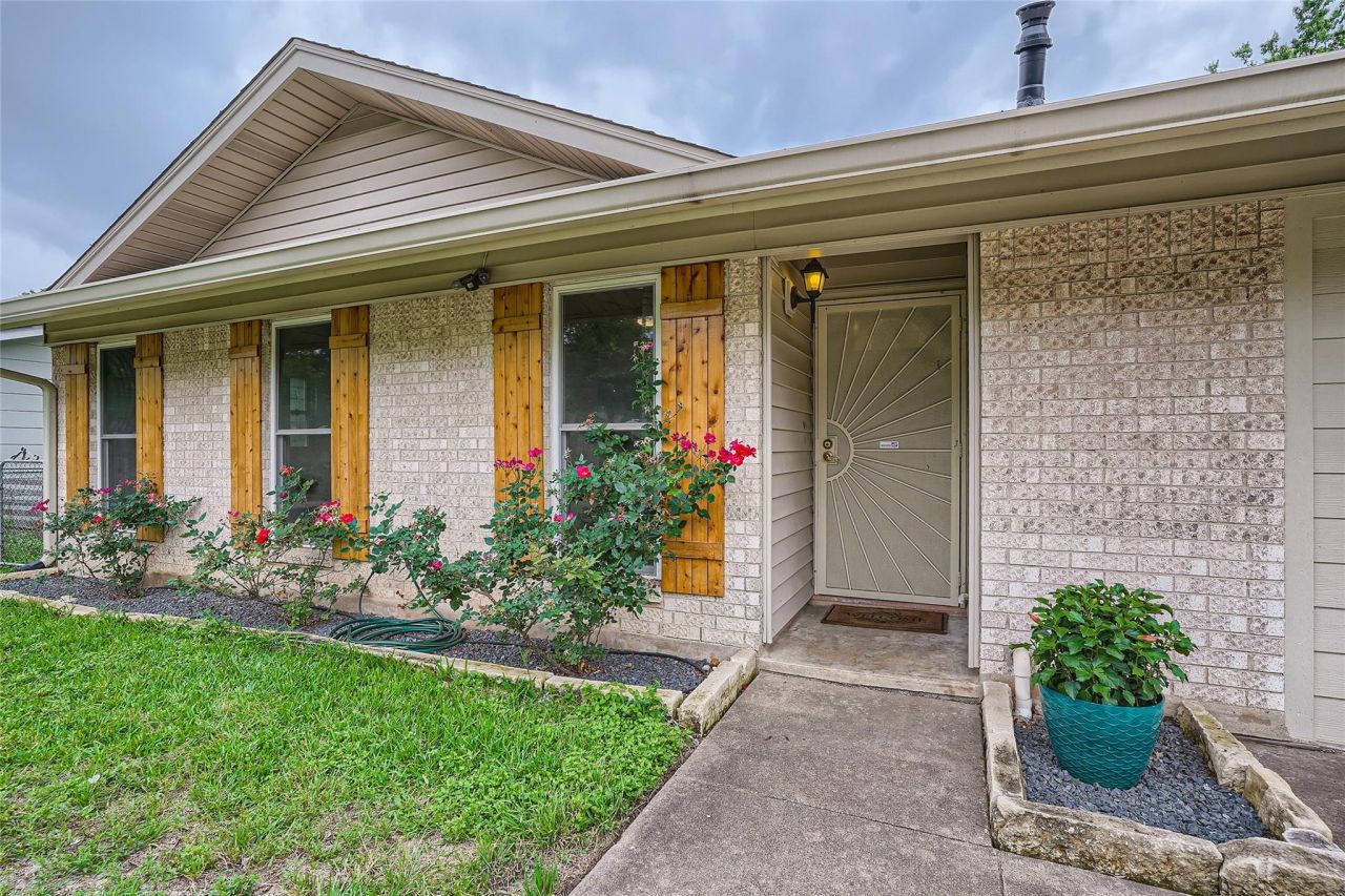 507 Seminole Dr, Austin, TX 78745 Main Photo