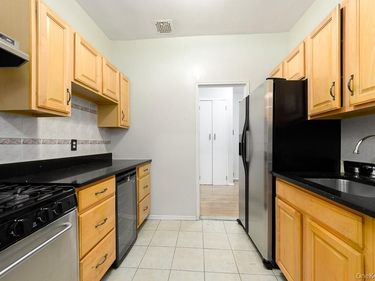 1199 E 53rd Street, Unit 1L, Brooklyn, NY 11234