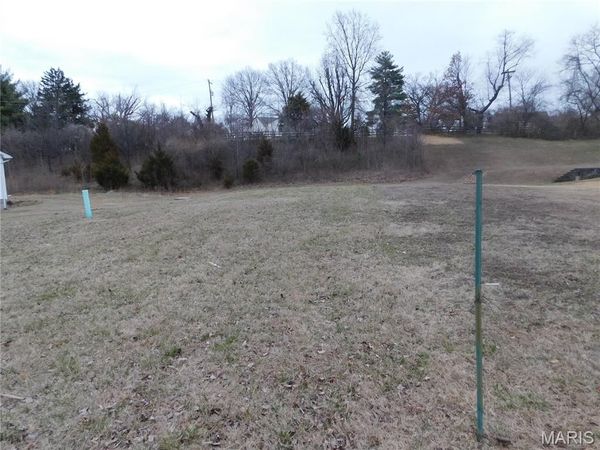 12022 Parker Estates Court , Florissant, MO 63033